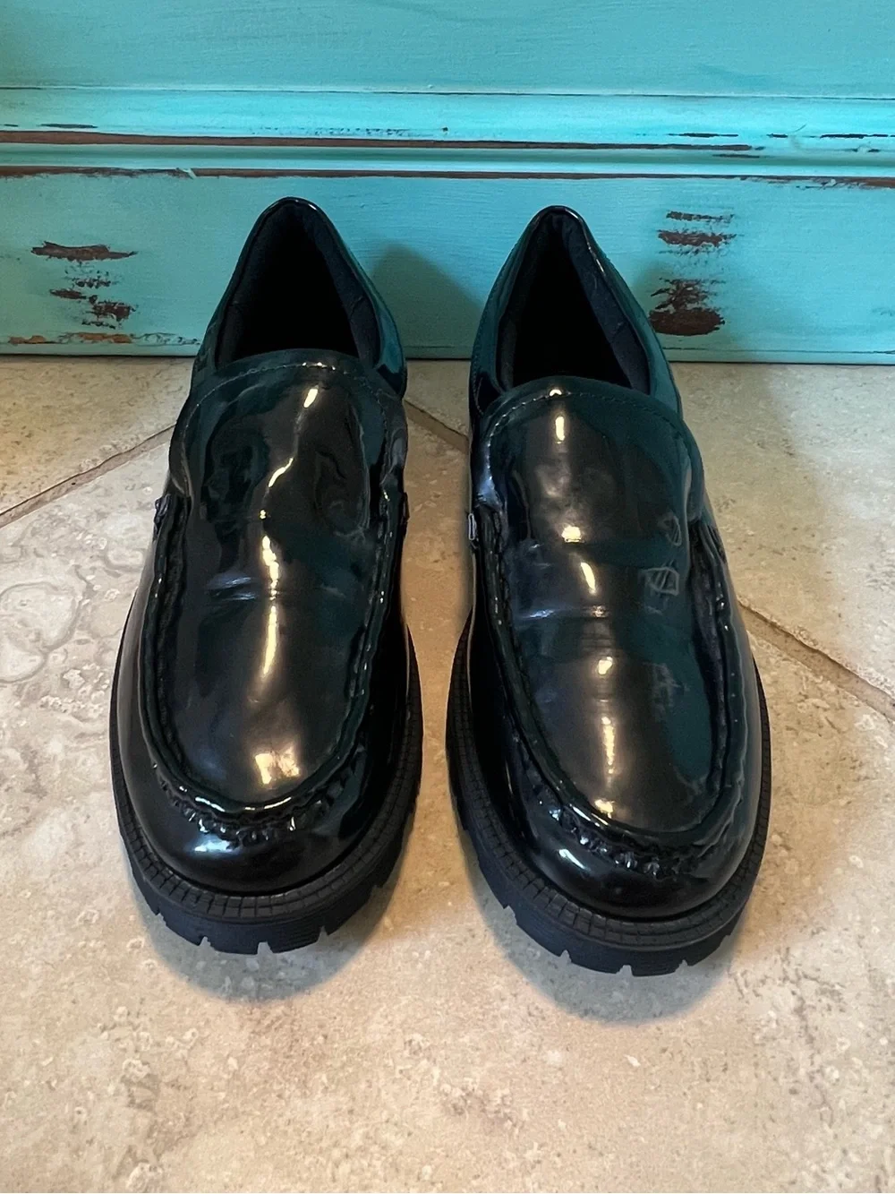 Steve Madden Black Patent Leather Lug-sole Loafers Big Girl Size 4 or Womens 5.5